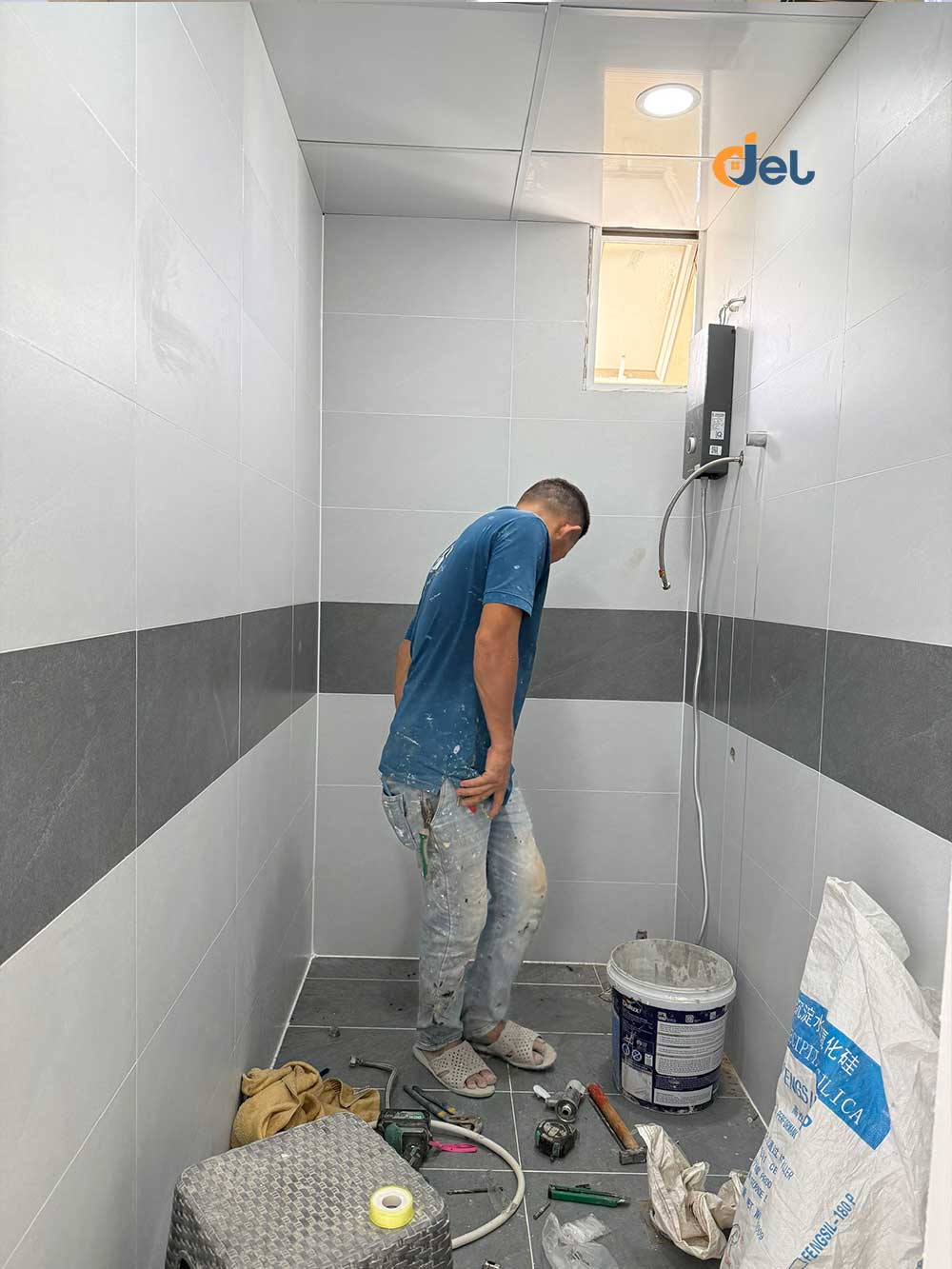 Lắp thiết bị vệ sinh