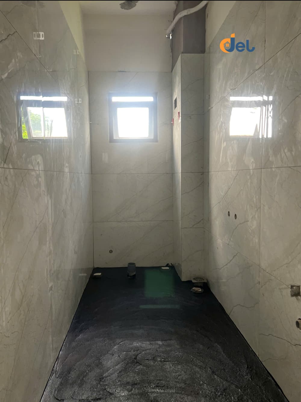Tường sau khi ốp gạch