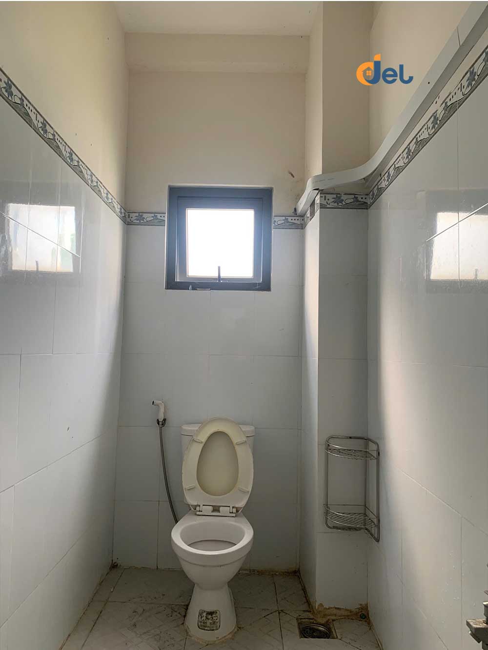 Nhà vệ sinh trước khi sửa