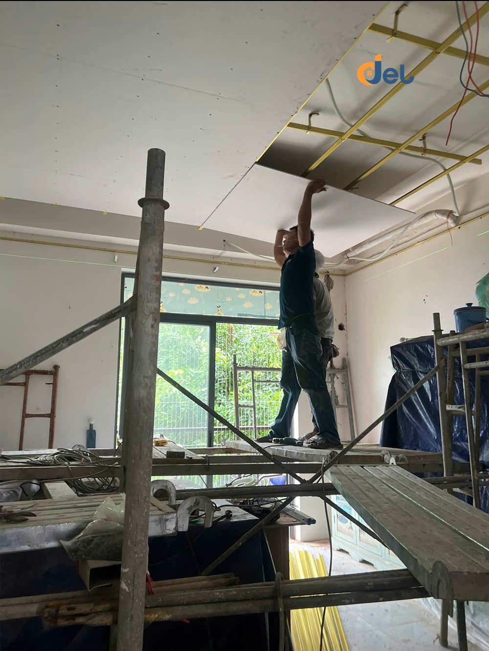 Thi công đóng trần thạch cao