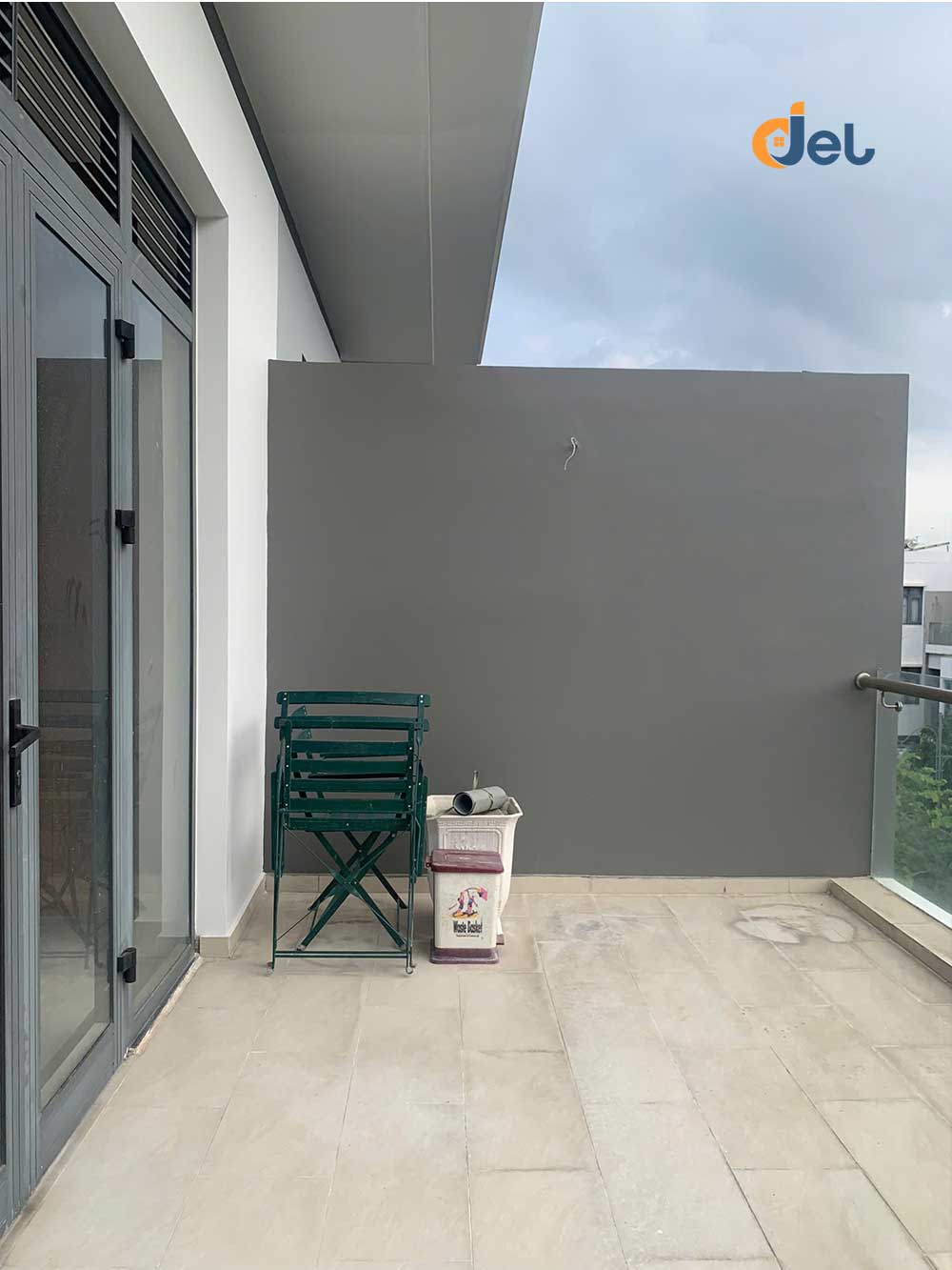 Sân thượng sau khi sửa